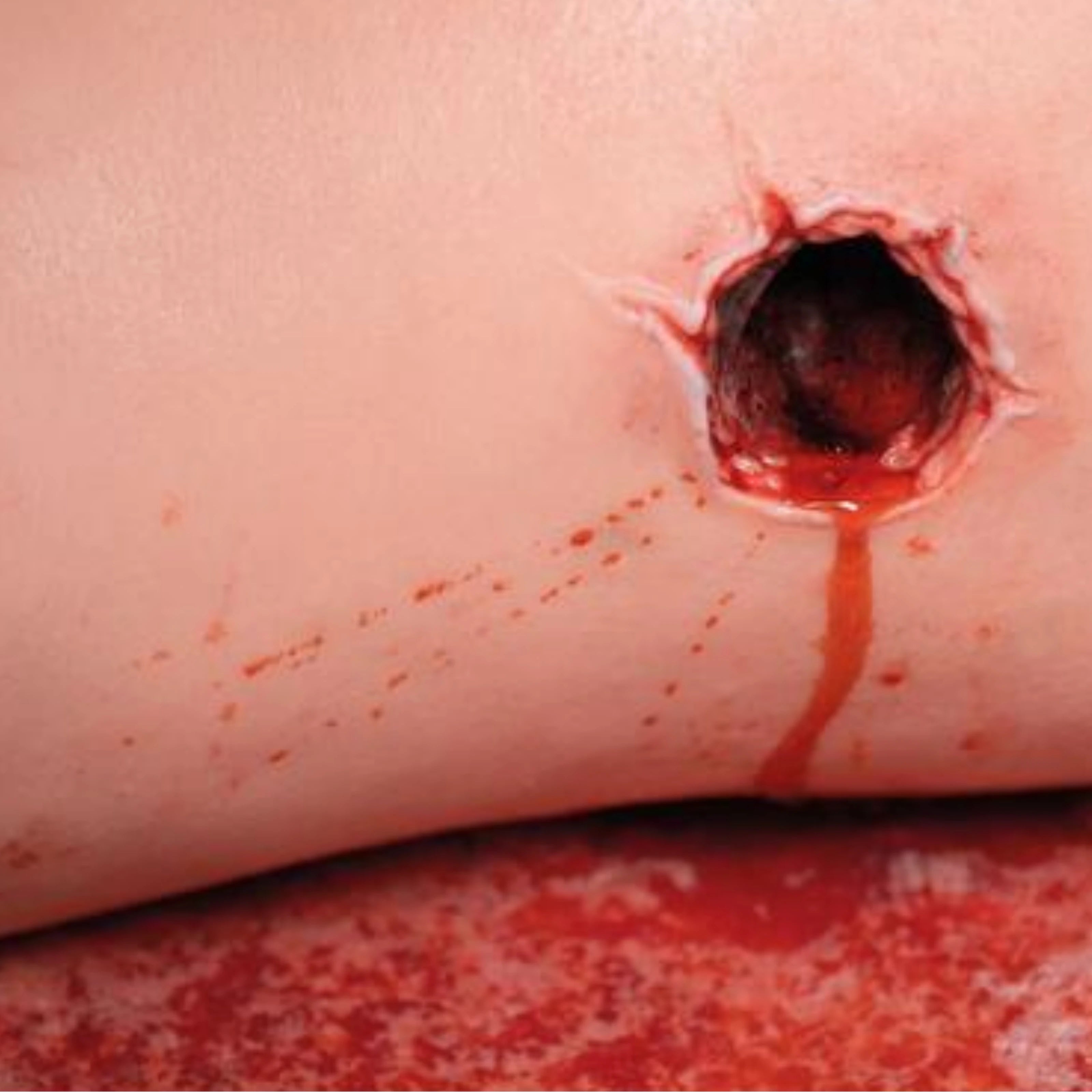 Pierna de Entrenamiento de Control de Hemorragias P103