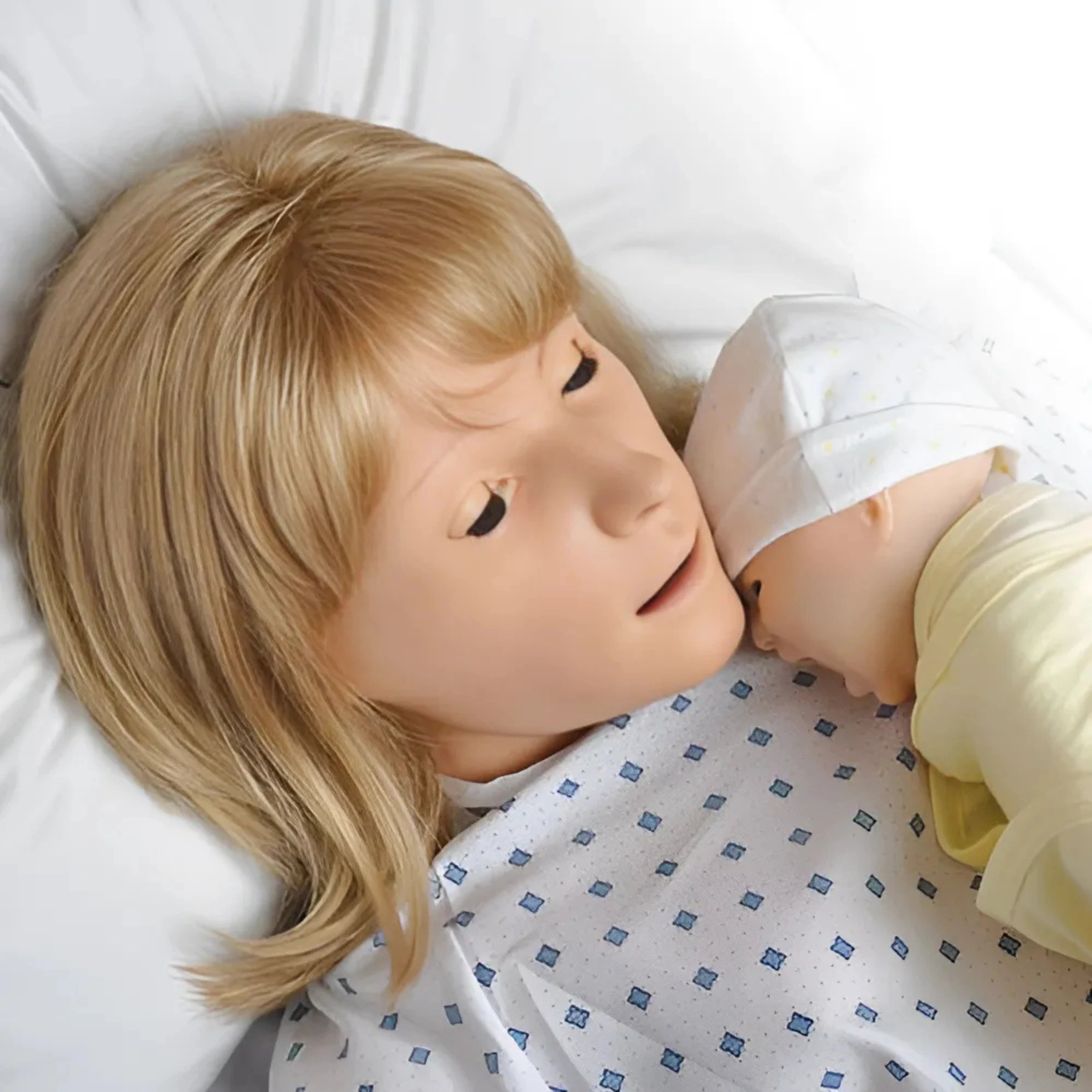 Simulador de Parto Materno y Neonatal Gaumard NOELLE®